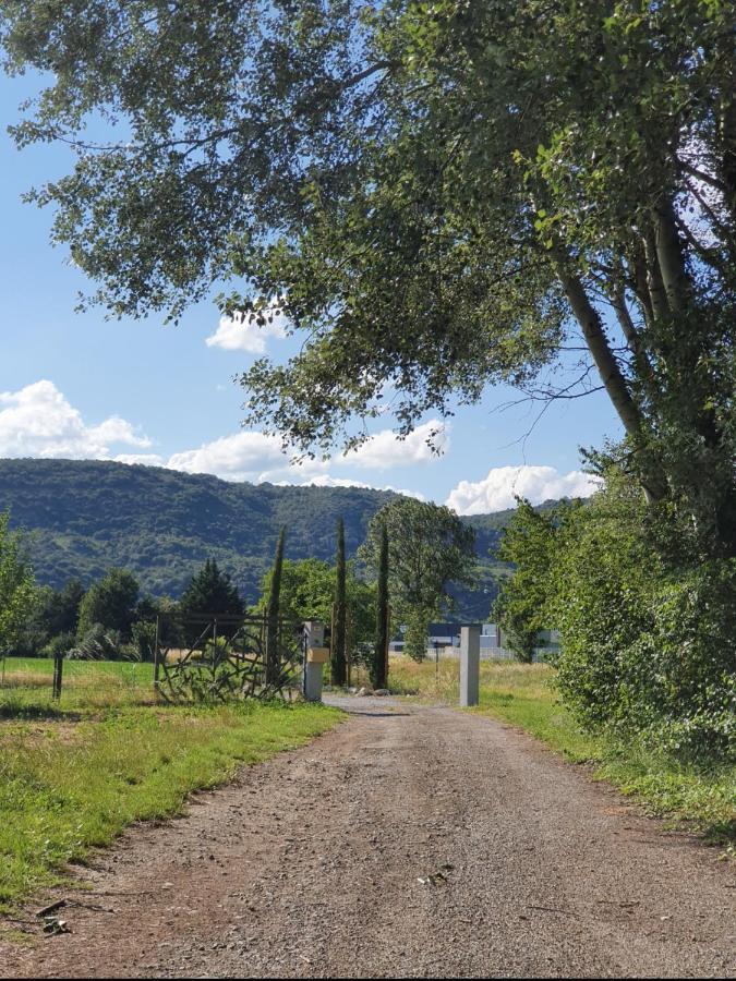 En Campagne, Confortable Le Pouzin Eksteriør billede